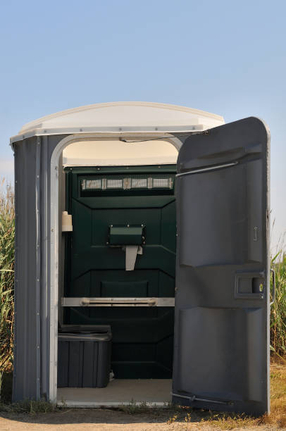 Best Portable bathroom rental  in Irvington, KY